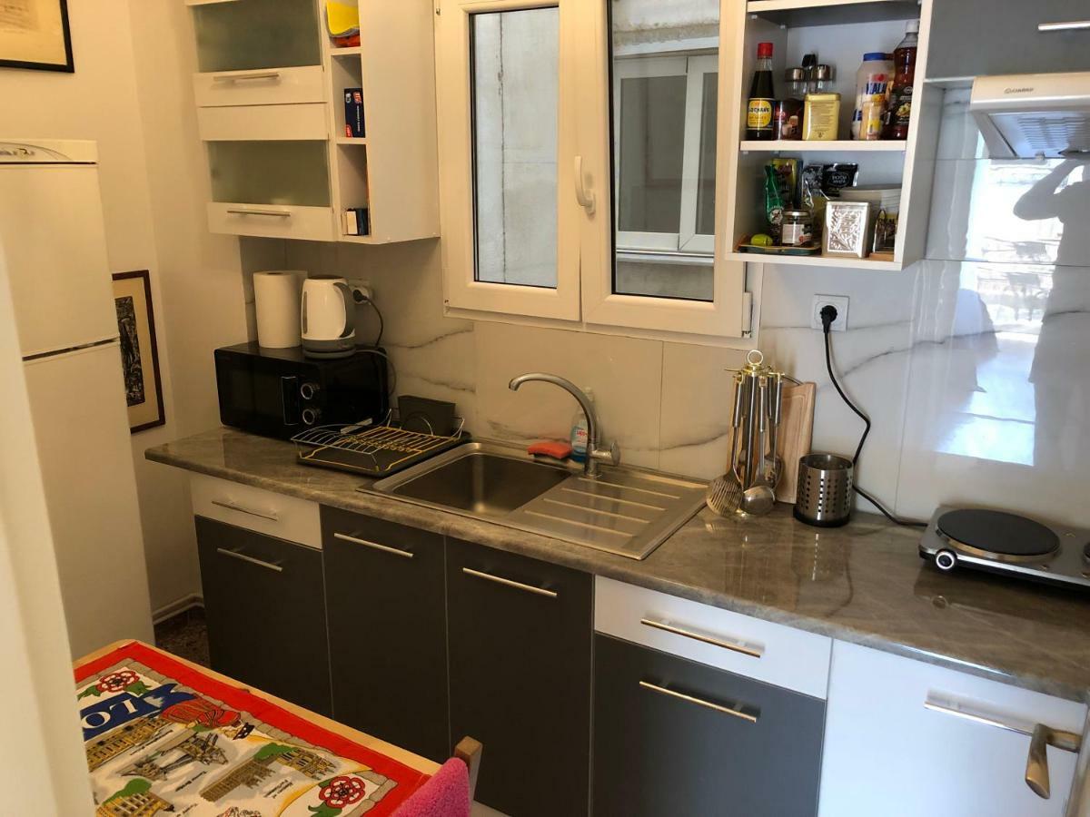 Metaxourgio Spacious Two Bedroom Apartment 雅典 外观 照片