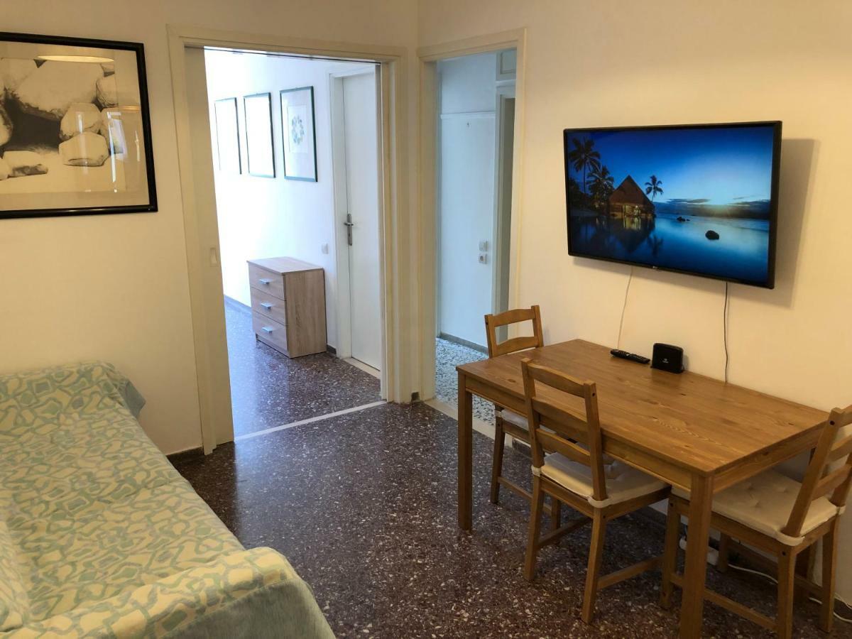 Metaxourgio Spacious Two Bedroom Apartment 雅典 外观 照片