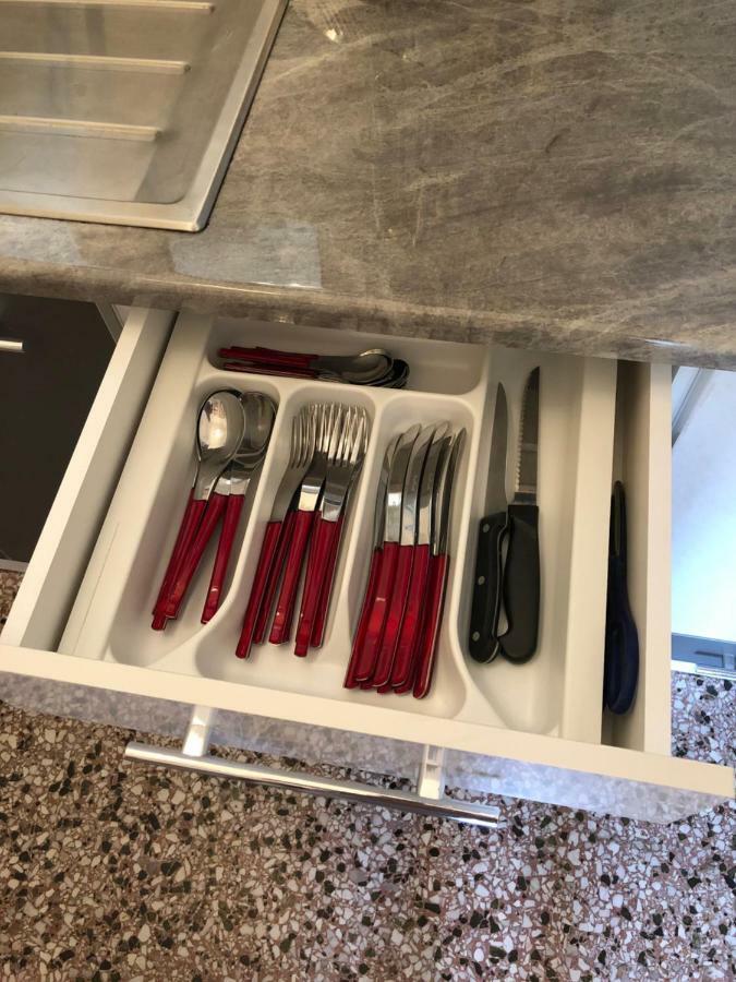 Metaxourgio Spacious Two Bedroom Apartment 雅典 外观 照片