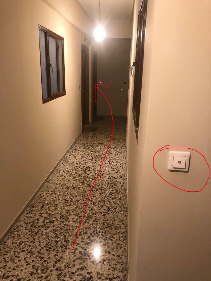 Metaxourgio Spacious Two Bedroom Apartment 雅典 外观 照片